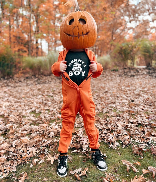 Mummys Boy Graphic Tee - Model 2 - Ledger Nash Co
