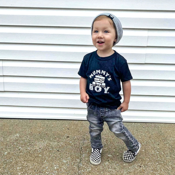 Mummys Boy Graphic Tee - Model 1 - Ledger Nash Co